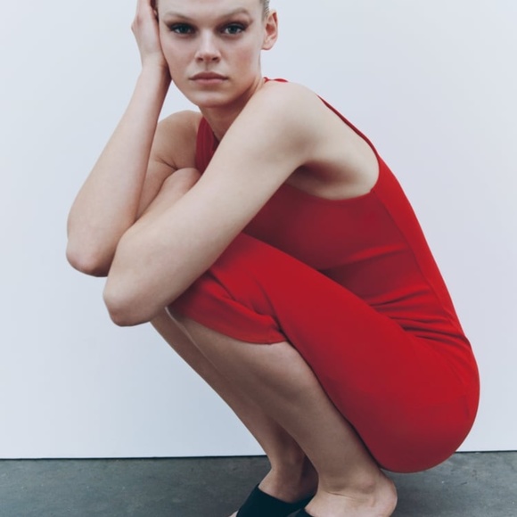 Zara SCULPT MIDI Red DRESS - Picture 2 of 5